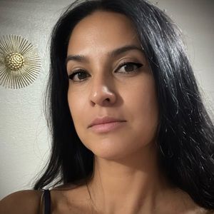 Meet your Posher, Tonatzin